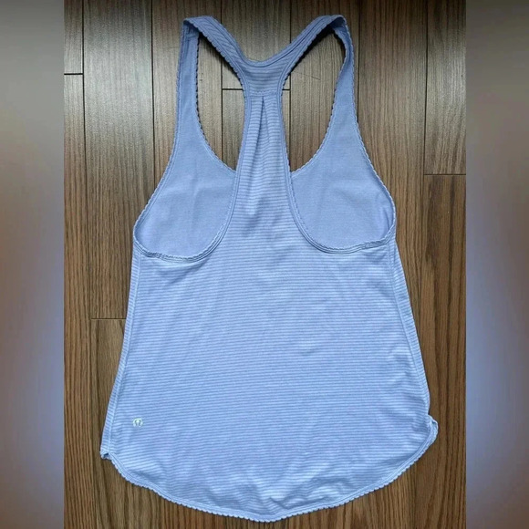 Lululemon 105 F Singlet *Silver heathered lavender dusk size 4-6 - Picture 6 of 12